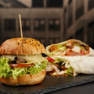 BEEF + BAKED EGG BURGER